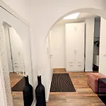 Lägenhet Urban Elegance - Stilvolles Mit Hoechstem Komfort Naehe Wagner Festspielhaus *
